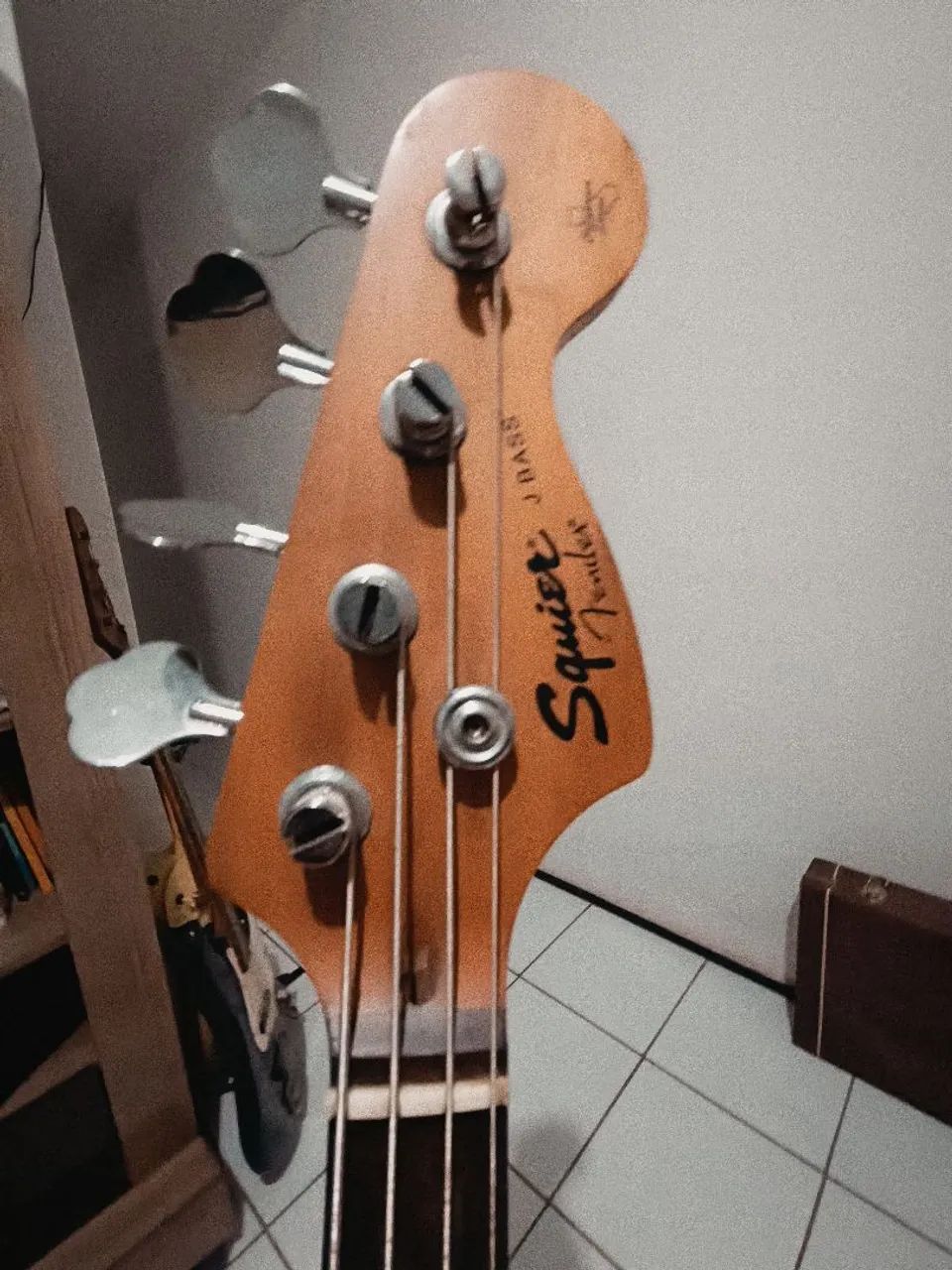 Baixo Squier Jazz Bass - Foto 2