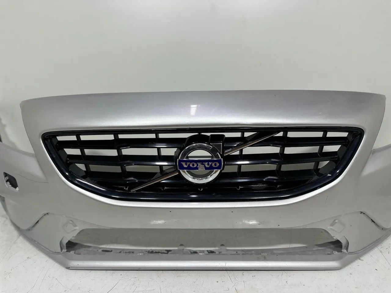 Para-choque dianteiro Volvo V40