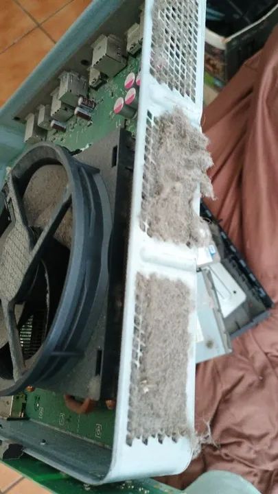 LIMPEZA E TROCA DE PASTA TÉRMICA DE VÍDEOGAMES XBOX / PLAYSTATION TODOS OS MODELOS.. 