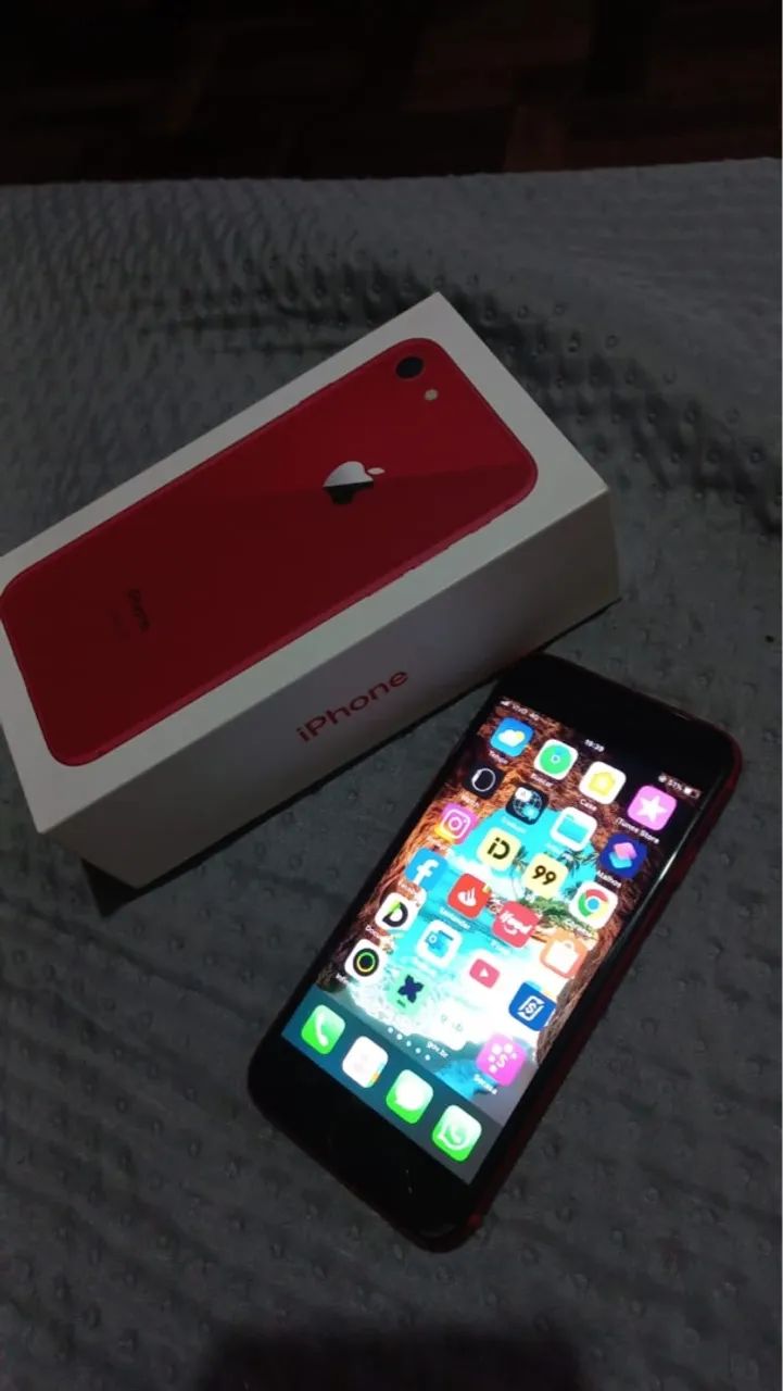 iPhone 8 64 semi novo 