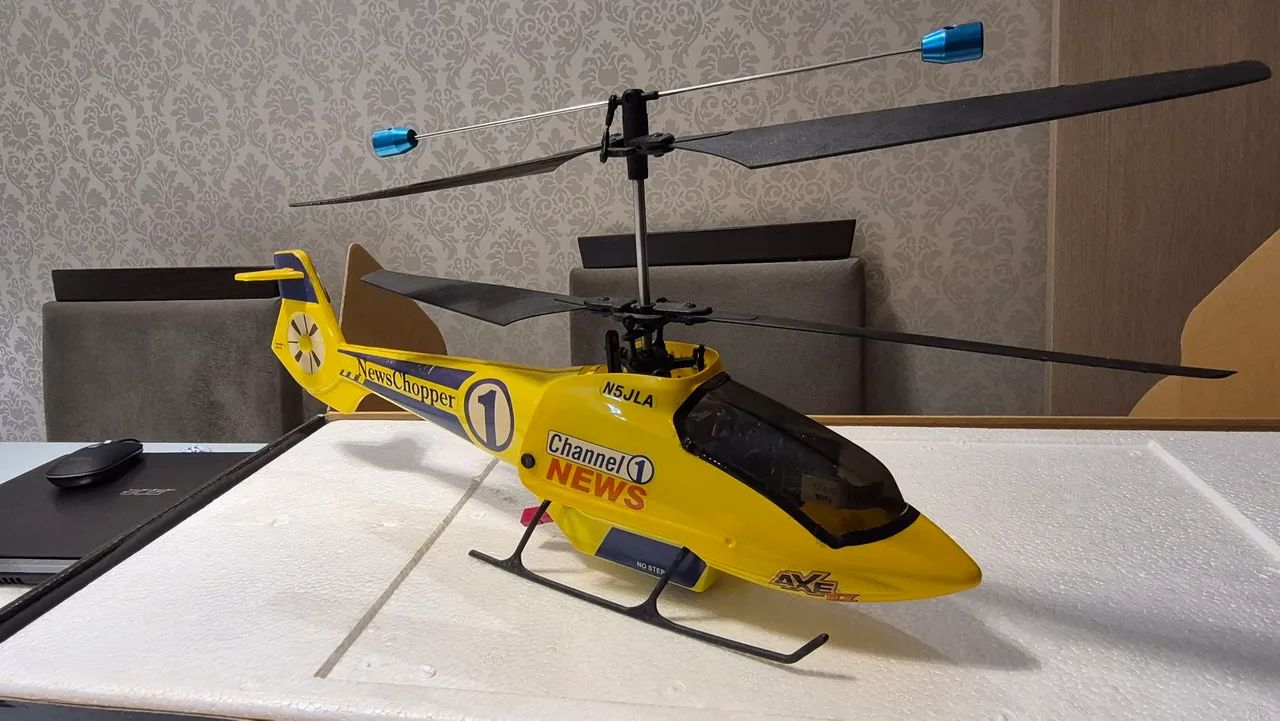 Helicóptero RC HeliMax Axe EZ - Foto 2