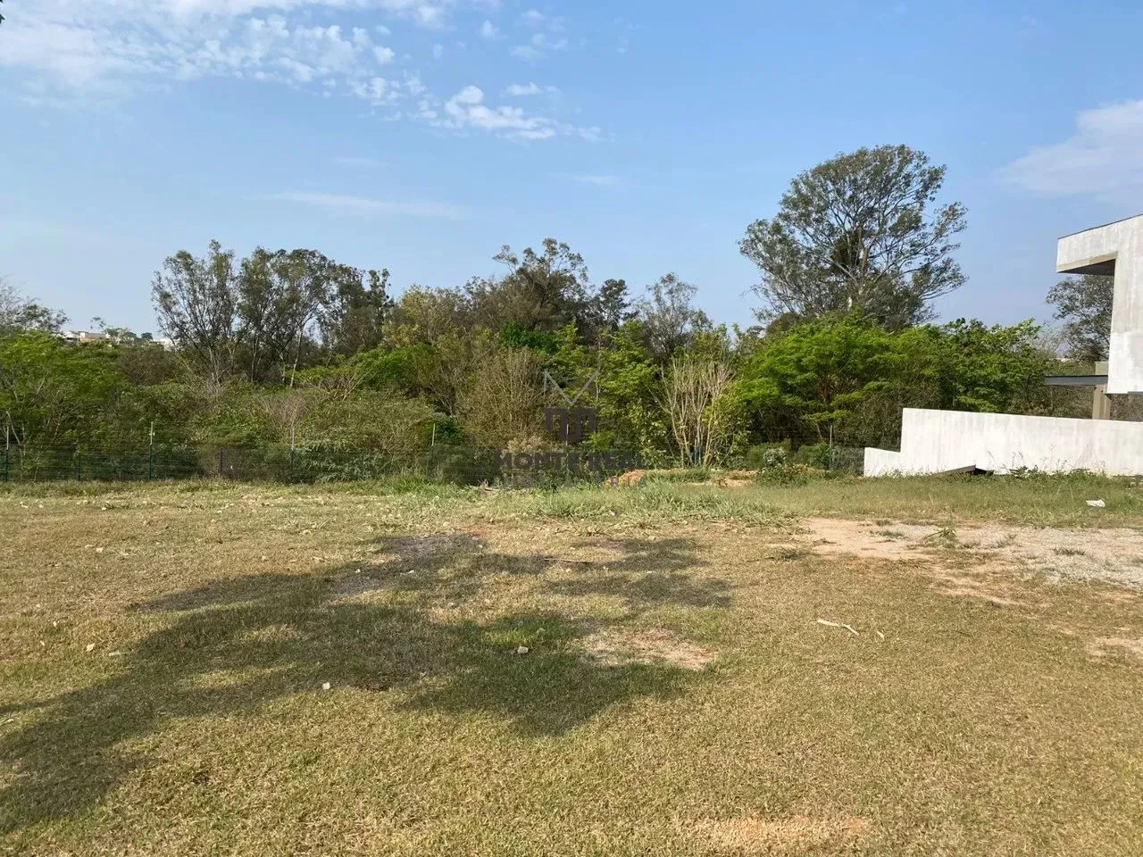 Monte Real Imobiliária | Terreno à venda no condomínio Alphaville Nova Esplanada 4