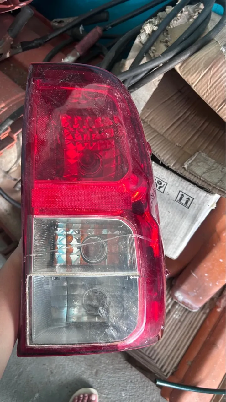 Lanterna Traseira Hilux 2017