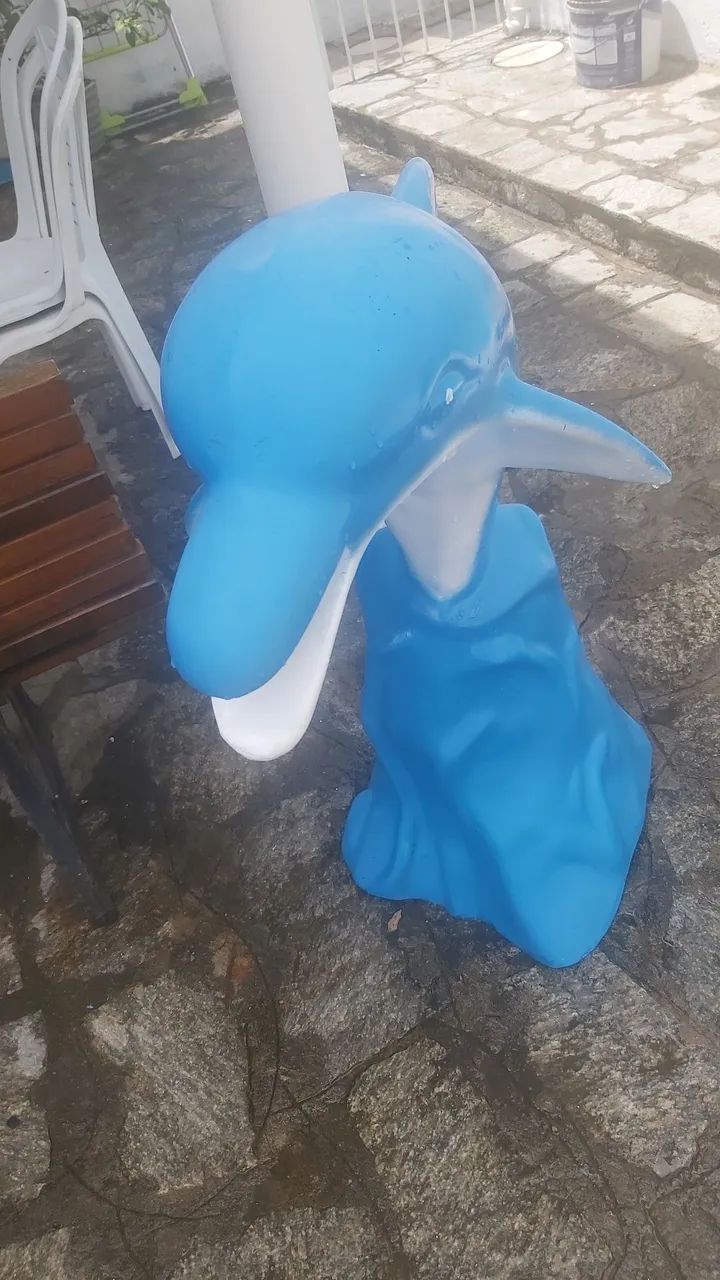 Esculturas de golfinho para área externa