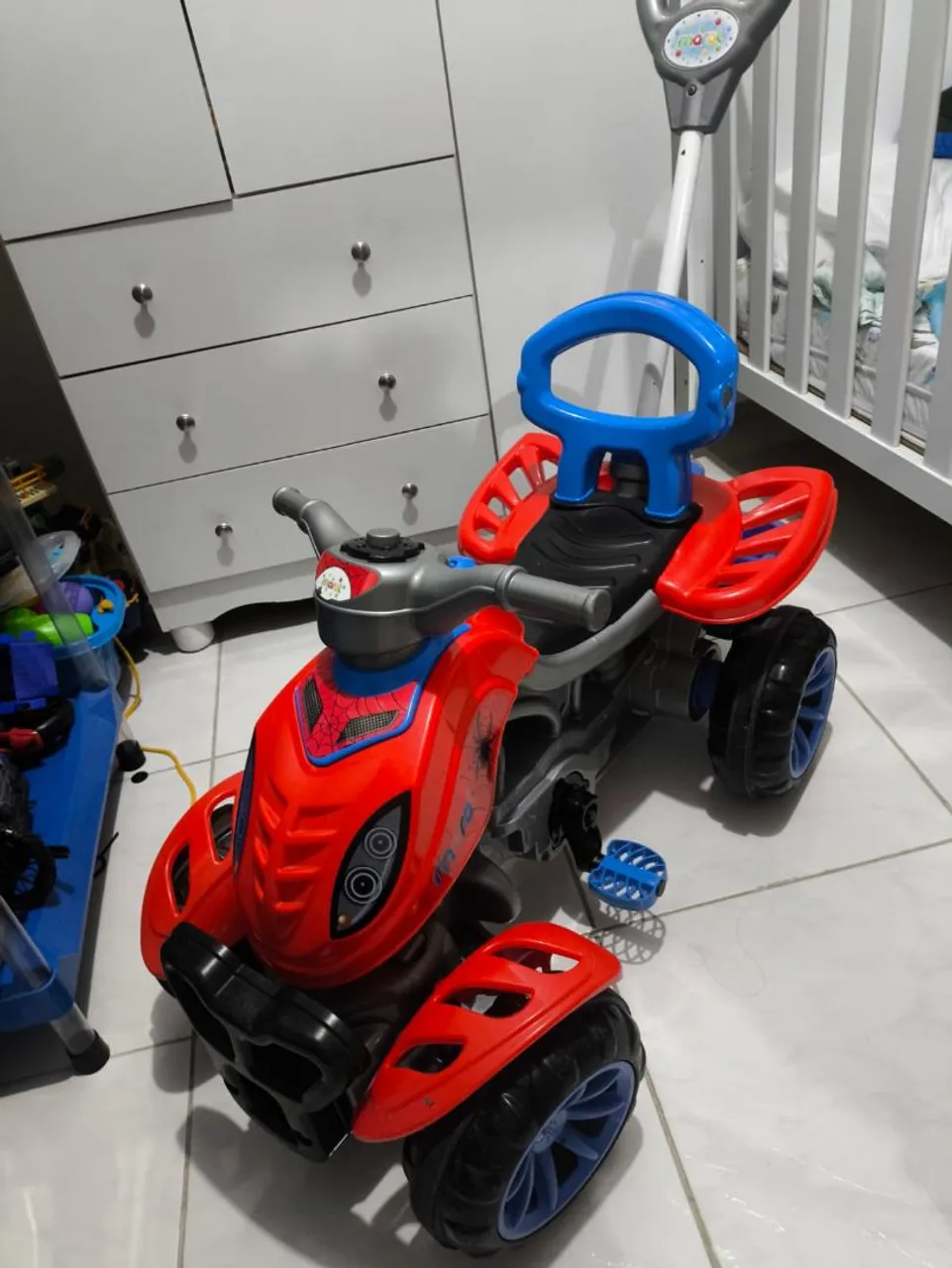 Quadriciclo Infantil com Empurrador