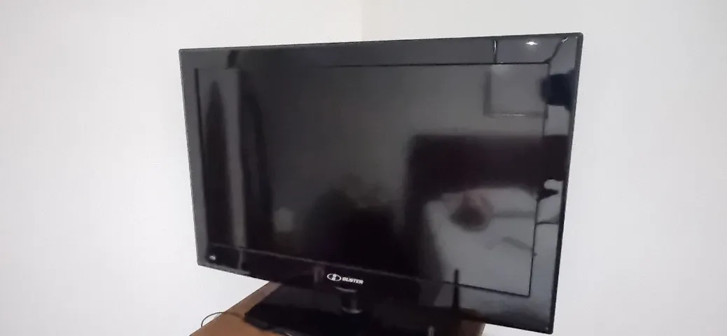 TV LCD 32" H-Buster 3 HDMI HBTV-32D05HD