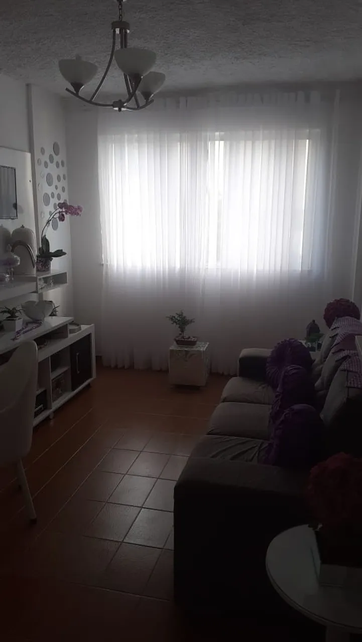 Apartamento 1/4, nascente, ventilado e prontinho para morar!