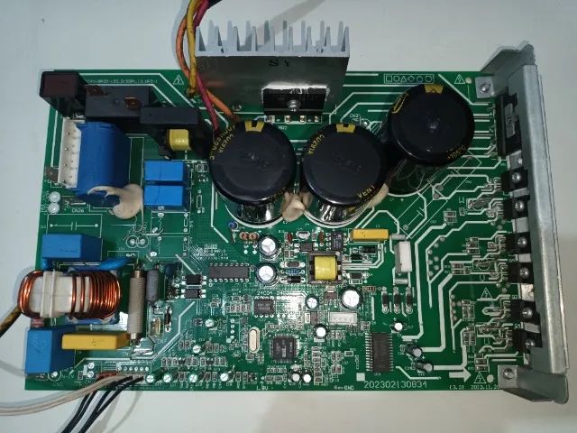Placa para Condensadora - Midea (202302130834)