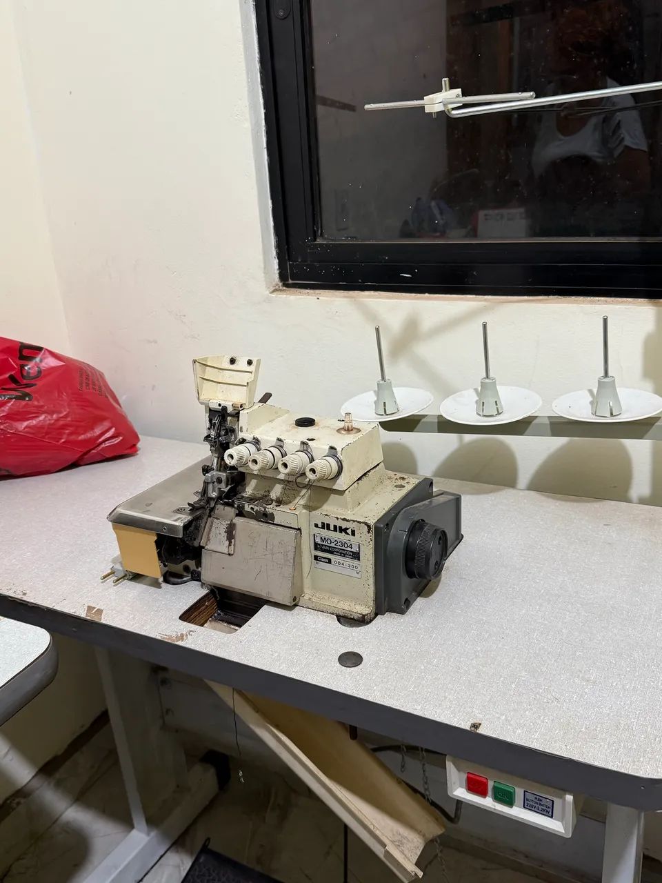 Maquina overlock semi industrial 