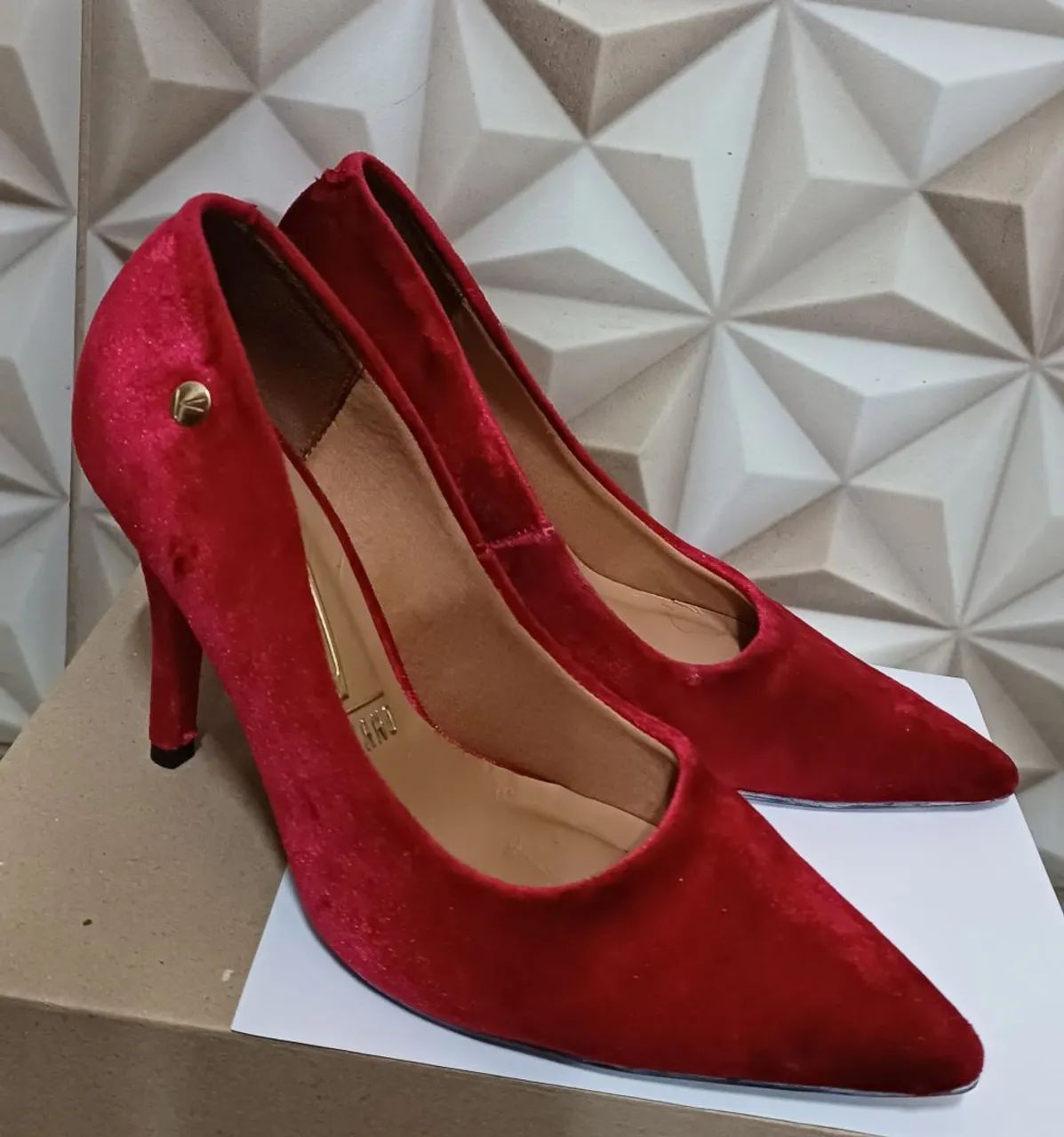 Sapato Scarpin Vermelho Scarpin Vizzano Veludo Shoe Sapato Alto - Main Image