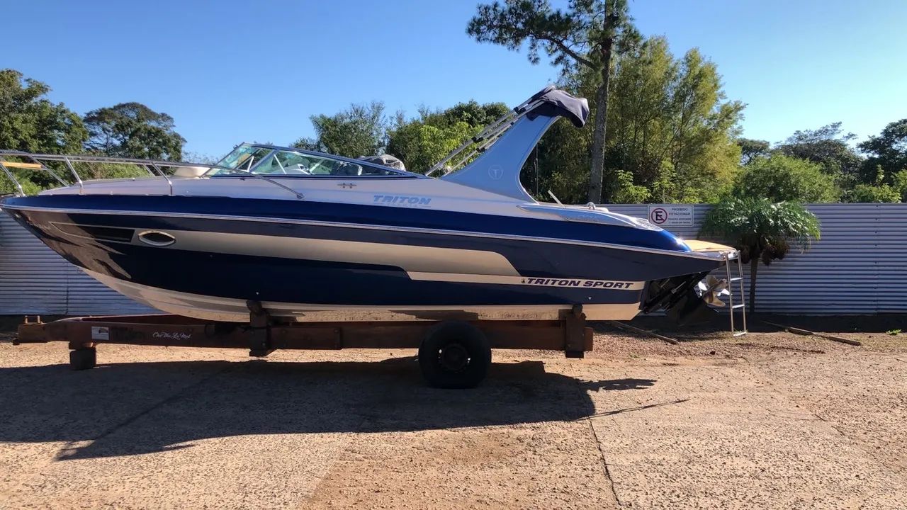 LANCHA TRITON 275 SPORT 2023 banheiro fechado 2 quartos de casal impecável   - Foto 3