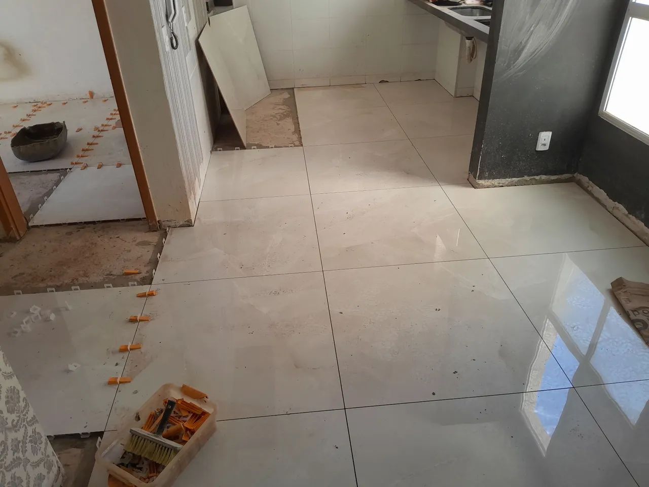 Pedreiro de porcelanato whatssap *  - Foto 4