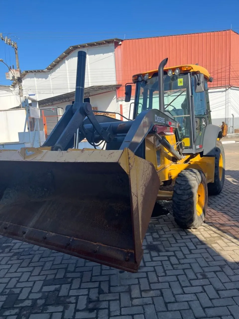 Retroescavadeira John Deere 310 L Cabinada Ano 2022 1.540 horas