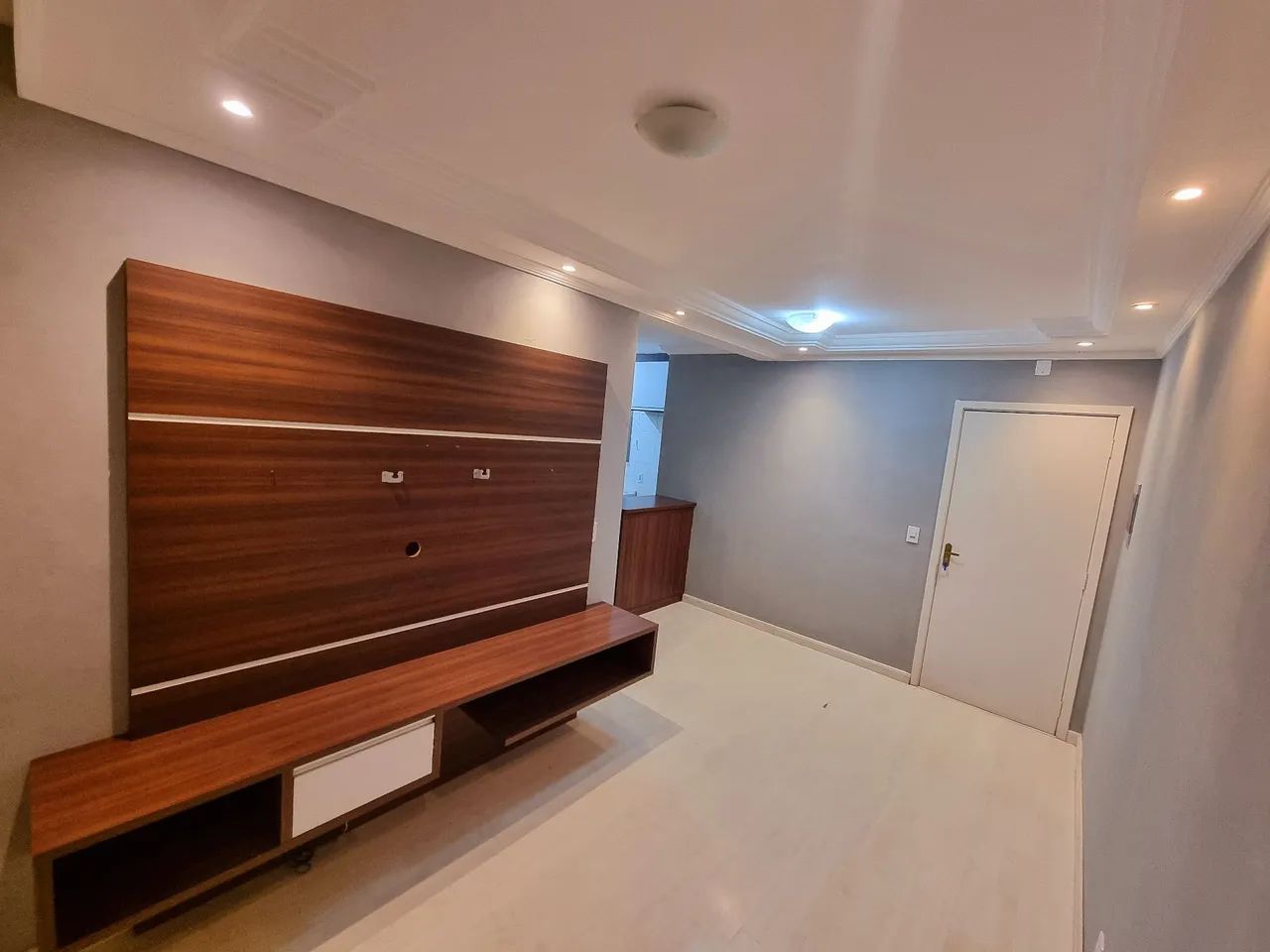 Apartamento com móveis planejados - Foto 2