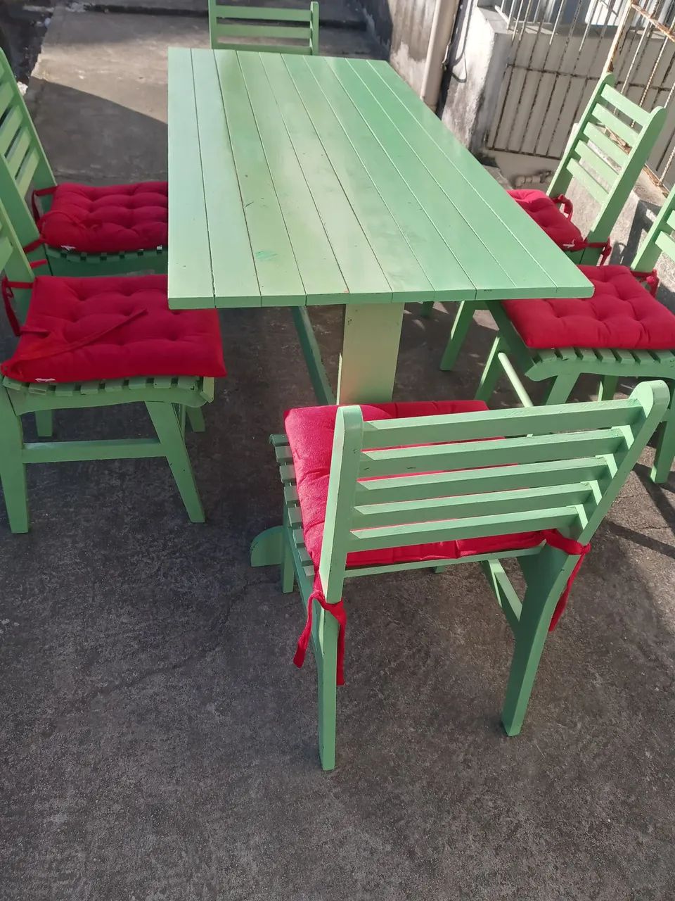 Mesa com seis cadeiras - Foto 2