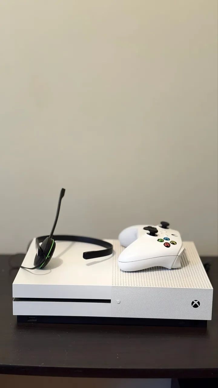 X BOX ONE S