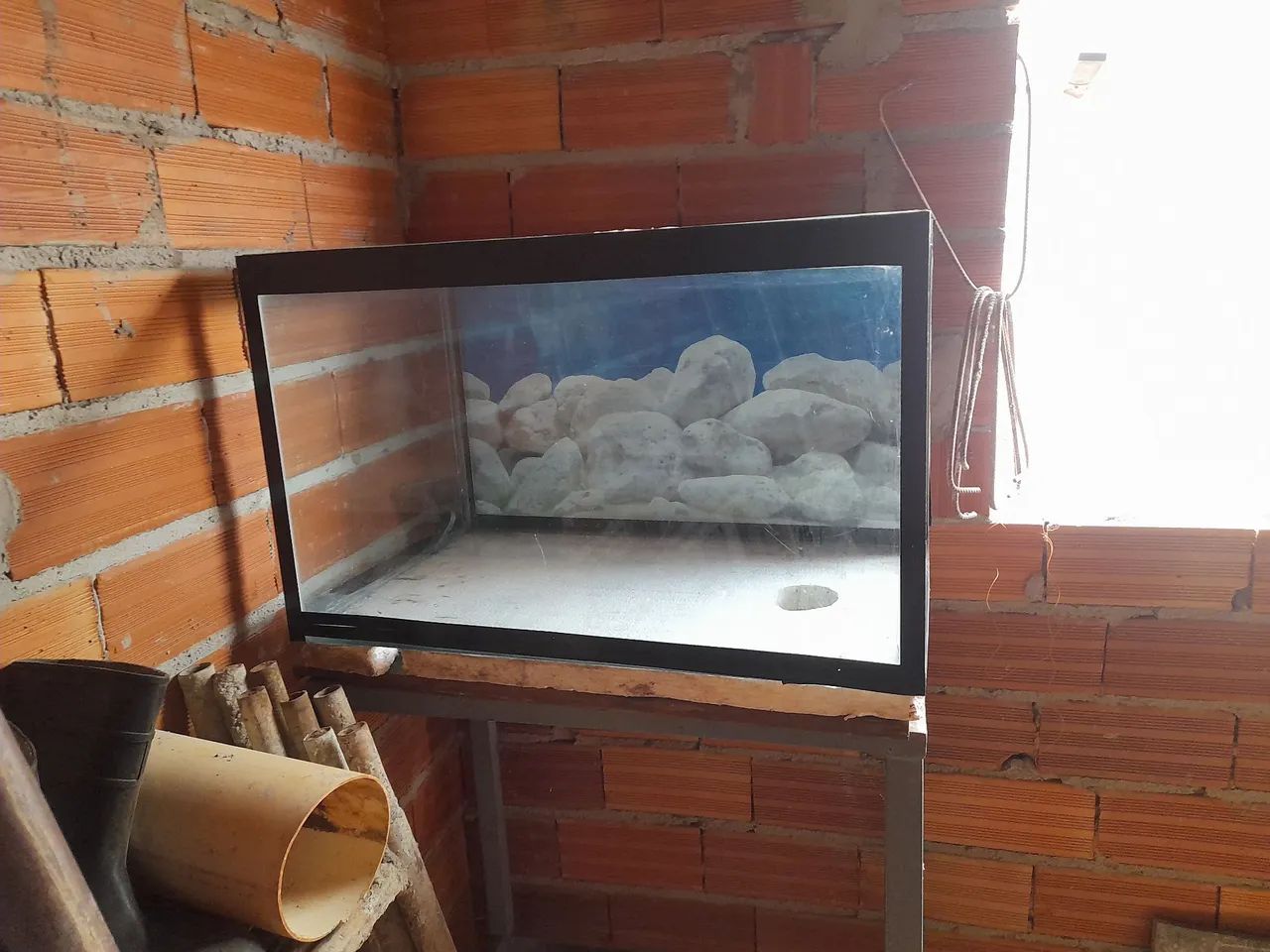 Aquário de vidro 150 litros 