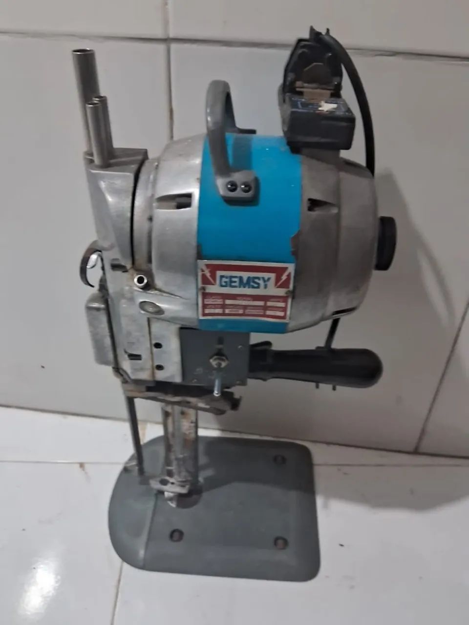 Maquina de corta tecido 8 polegadas - Foto 2