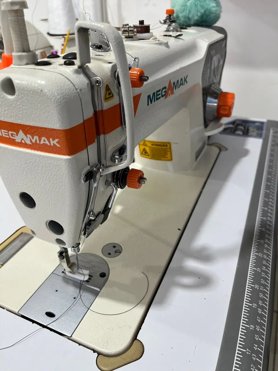 Máquina de Costura Industrial Megamak