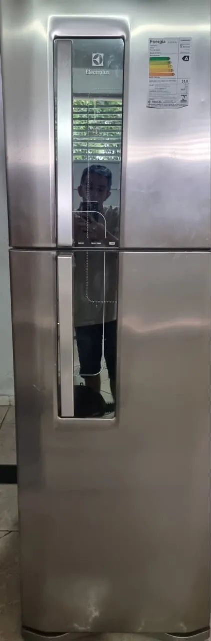 Geladeira com defeito 