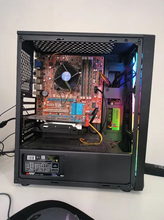 PC GAMER / FONTE COM DEFEITO 