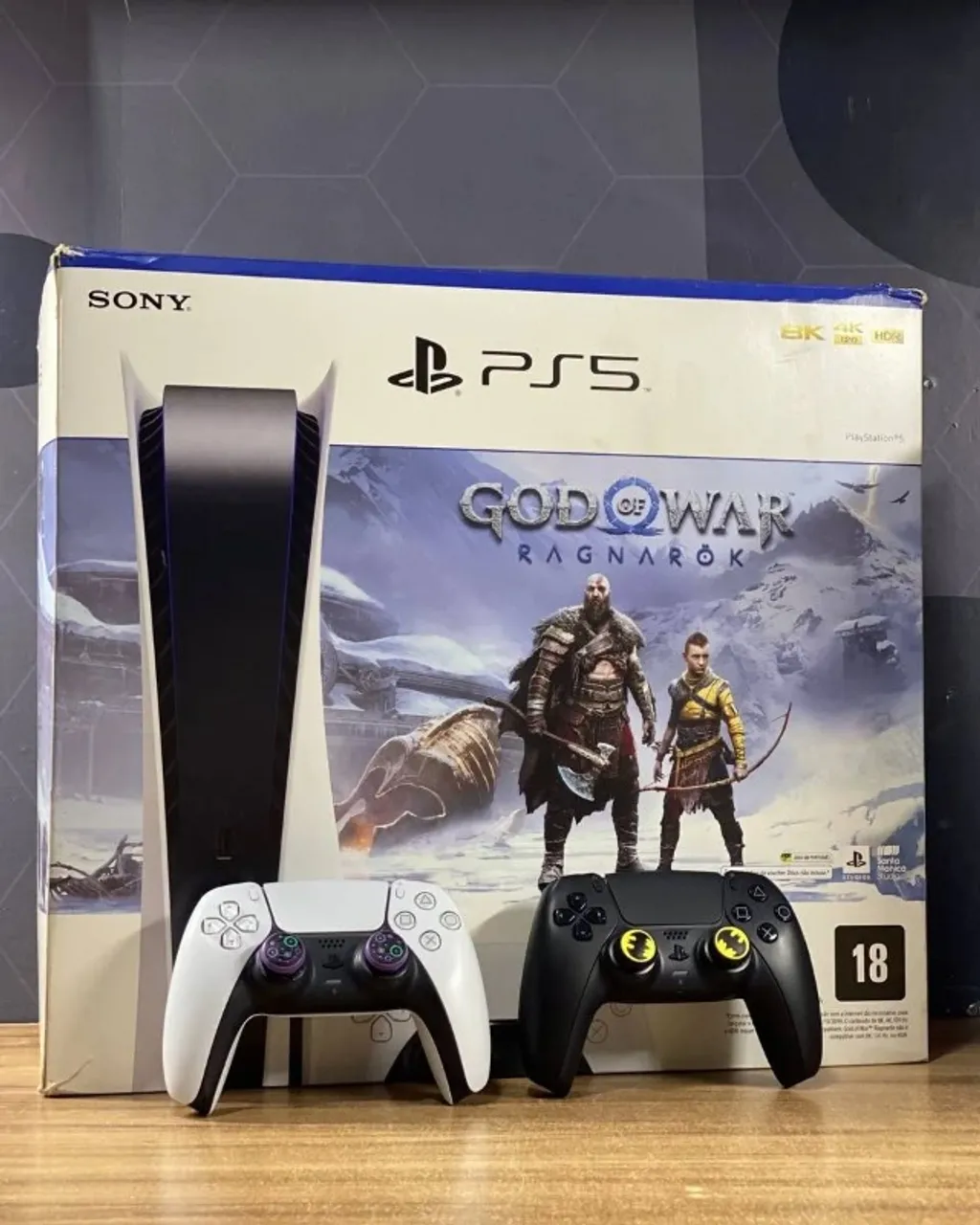 PLAYSTATION 5 1TB GOOD OF WAR RAGNAROK 2 CONTROLES