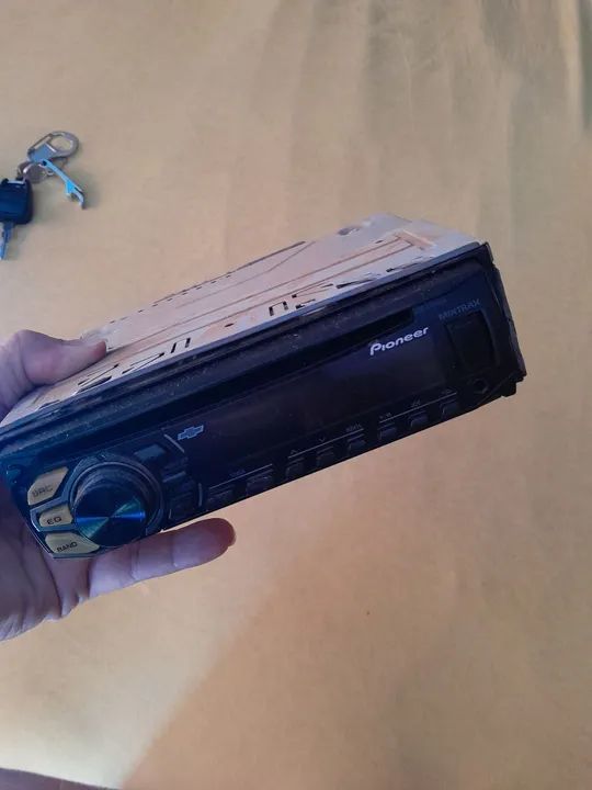 Vendo Esse Som pioneer  mixtrax  original Da Chevrolet 