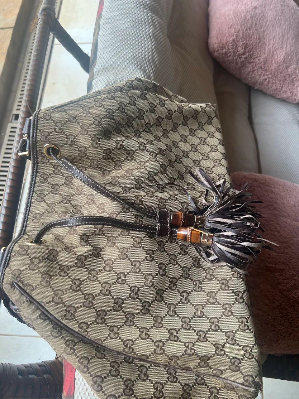 Bolsa Gucci em Canvas GG - Foto 4