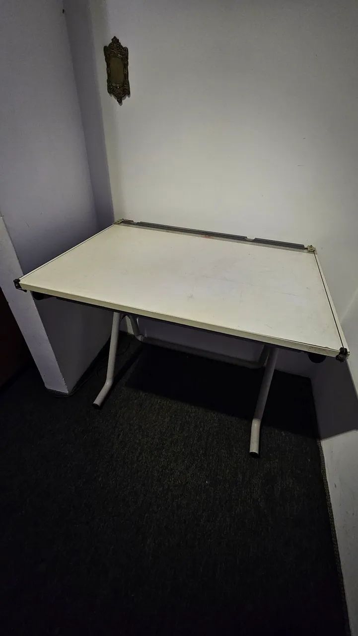 Mesa de desenho Desetec
