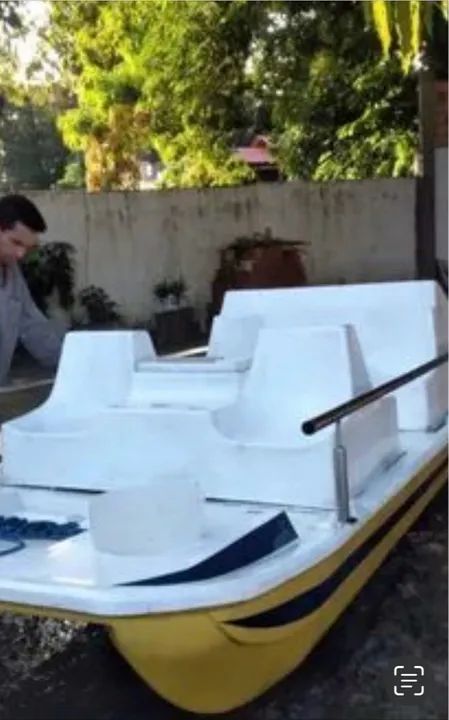 Lancha Catamarã vendo nova de Fibra  - Foto 3