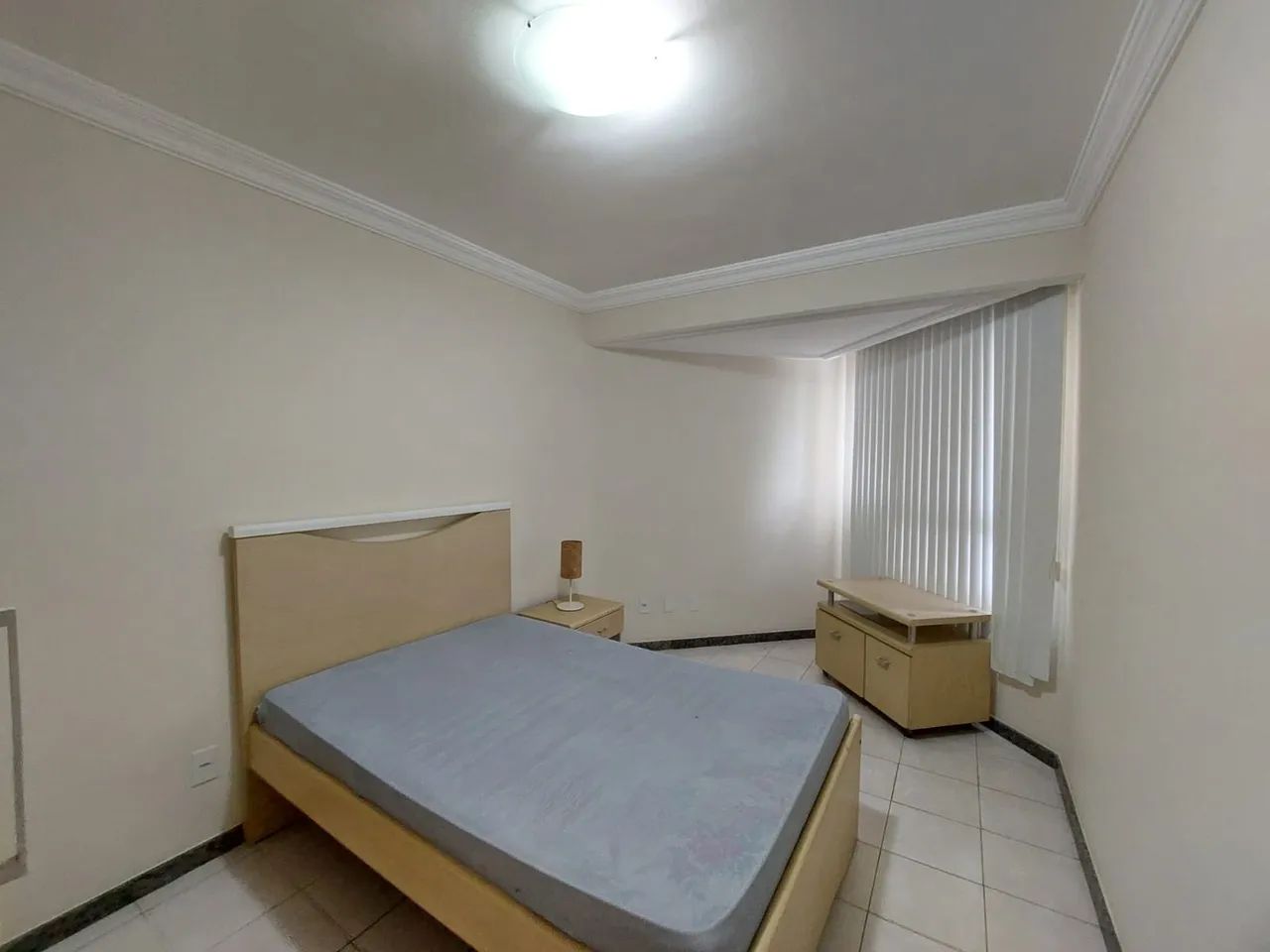 75m² mobiliado, 2/4, sala, varanda, banheiro social, cozinha, área de serviço e garagem - Foto 6