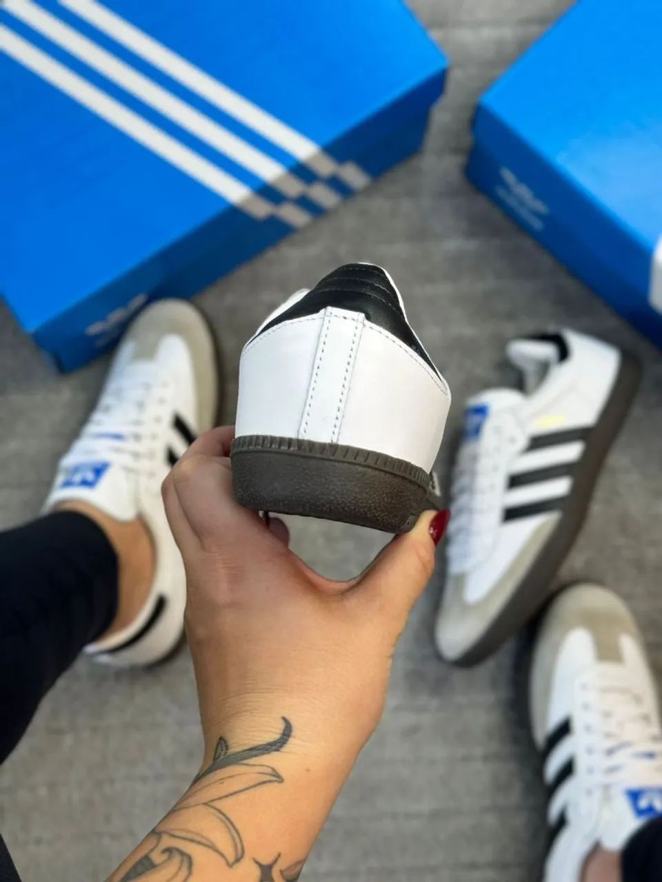 Tênis Adidas Samba - Branco e Preto - Foto 2