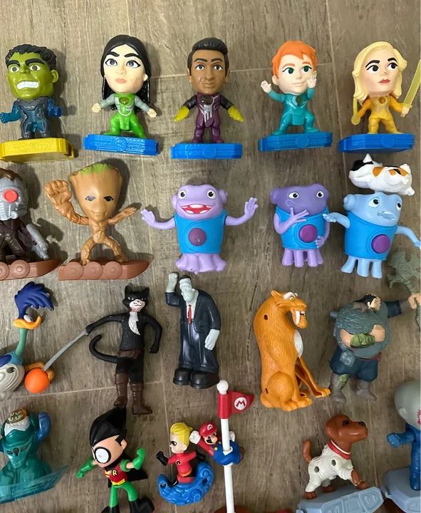 Kit Brinquedos bonecos coleção McDonalds diversos - 40 unidades - Foto 3