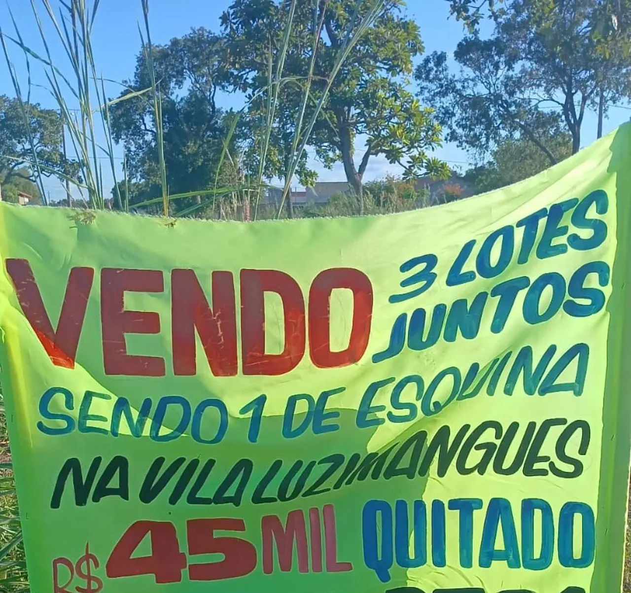 Vendo três lotes juntos
