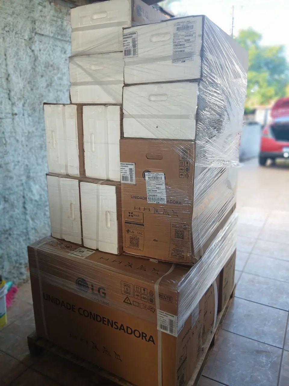 Split 18.000 btus quente frio LG- BI split * Novos* lacrados e sem uso. - Foto 4