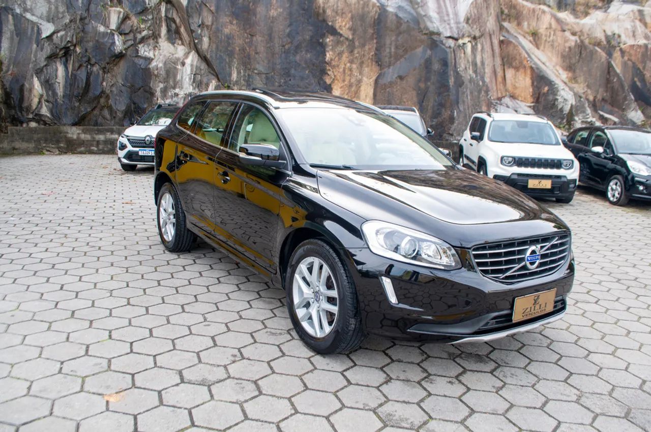 Volvo Xc XC 60 T-5 MOMENTUM 2.0 245cv FWD 5p 2017