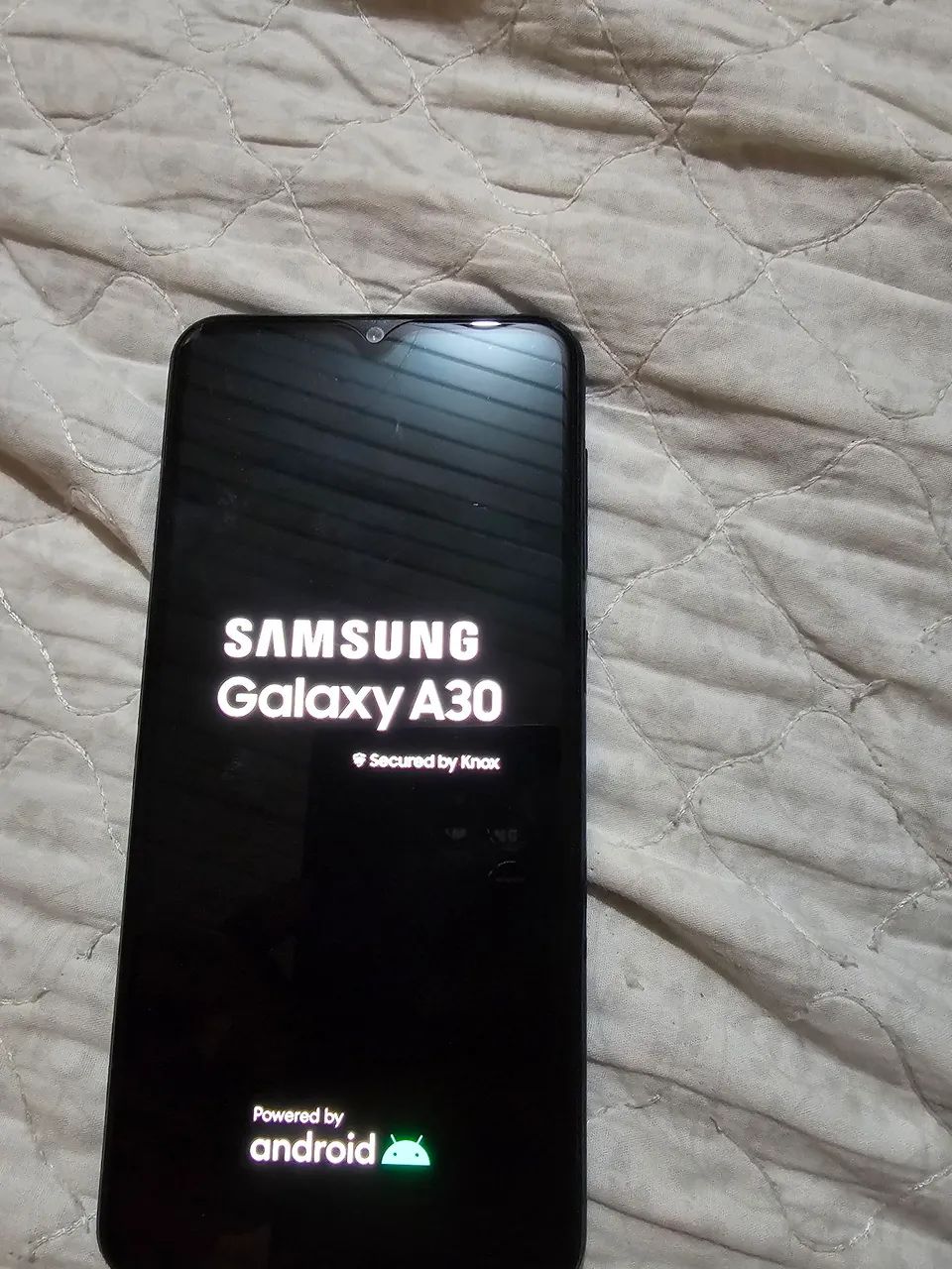 SAMSUNG A30