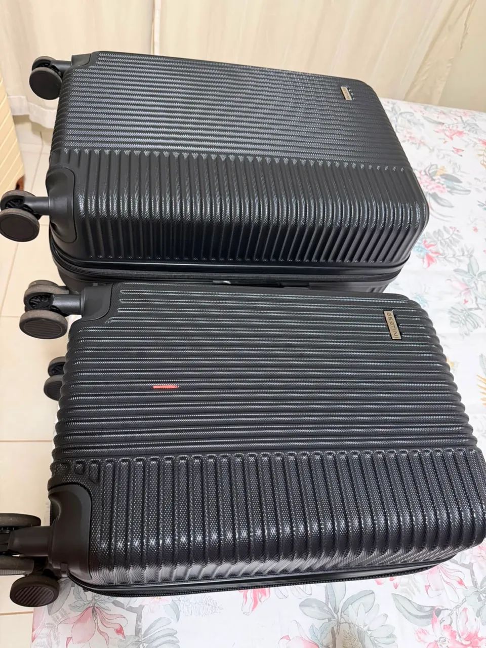 Vendo conjunto de mala SESTINI nunca foram usadas  - Foto 3