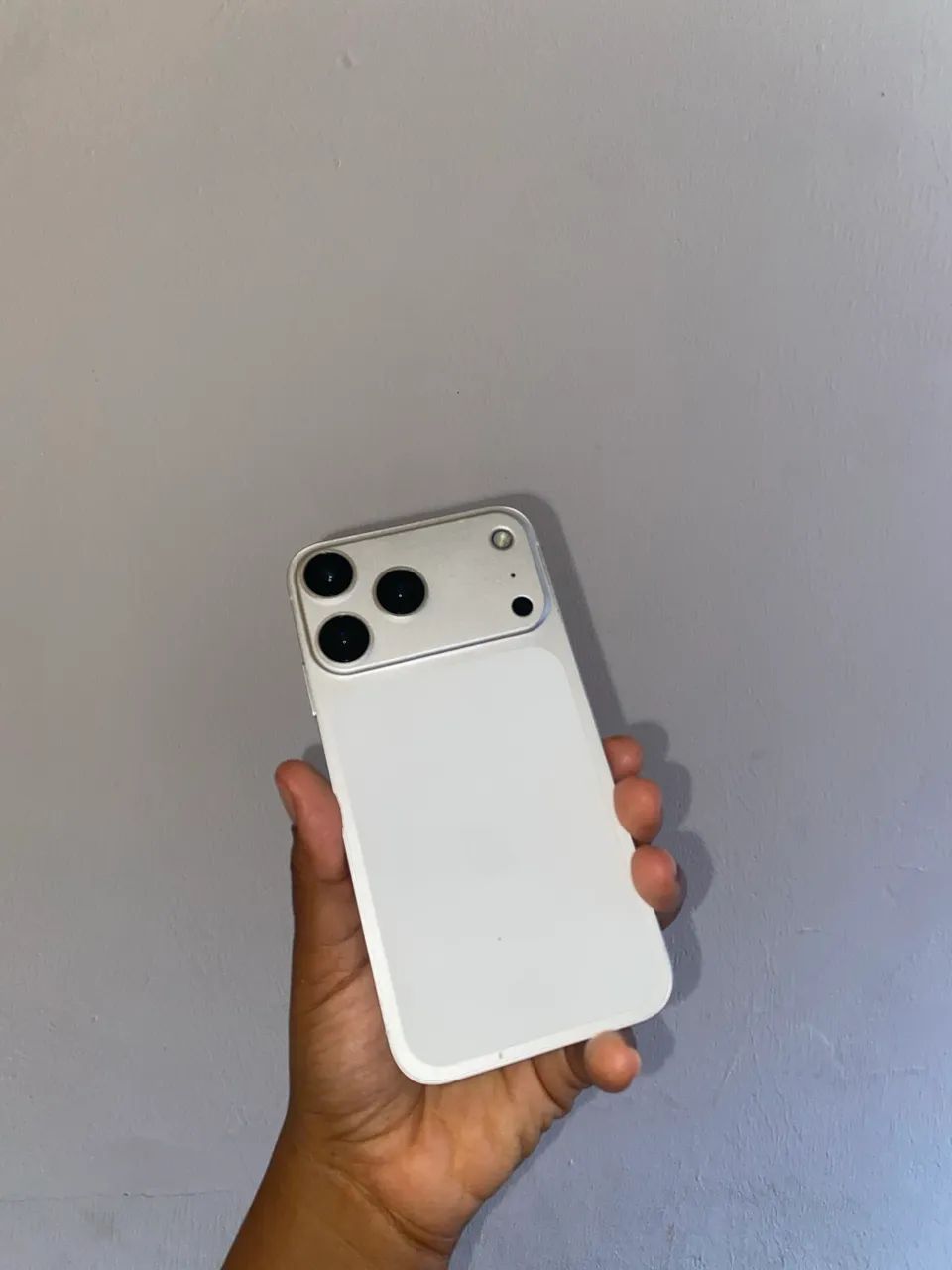 iPhone 17 