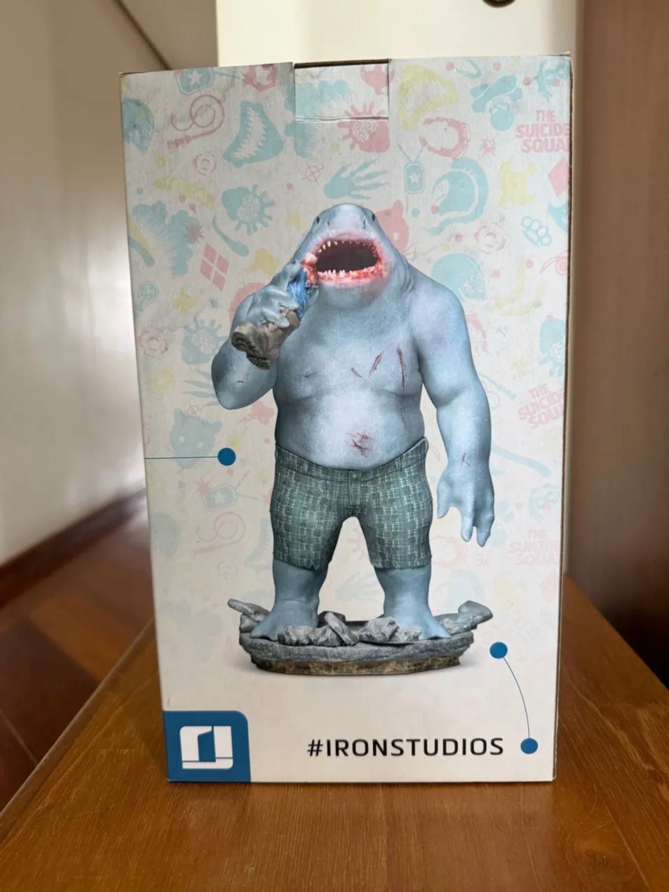 Action Figure - King Shark - Iron Studio. - Foto 3