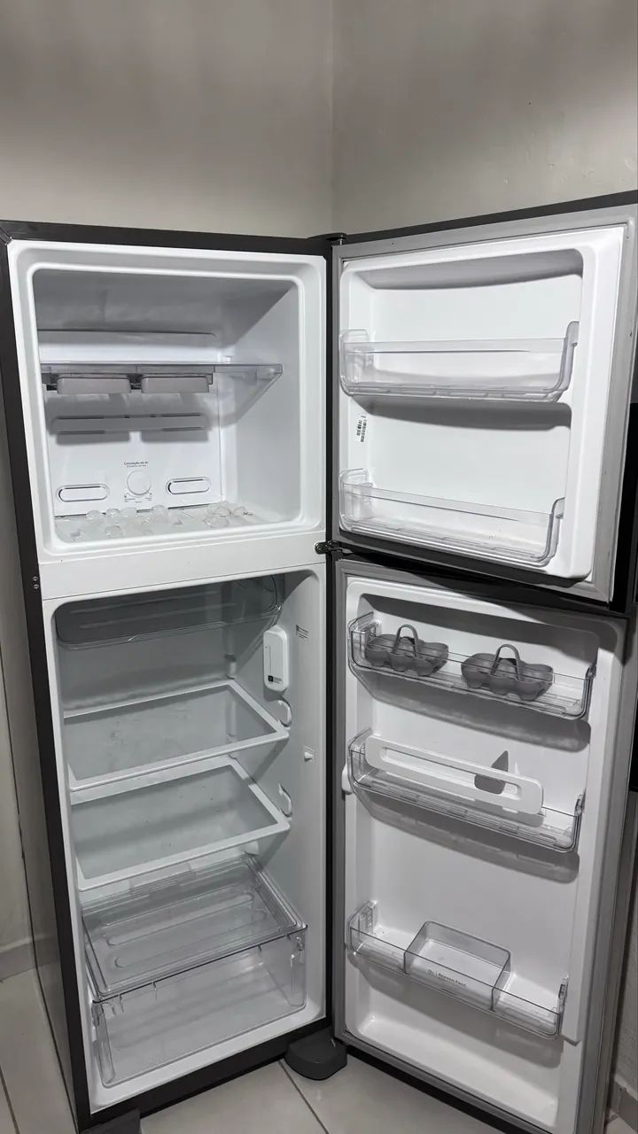 Vendo geladeira inox NOVA - Foto 3