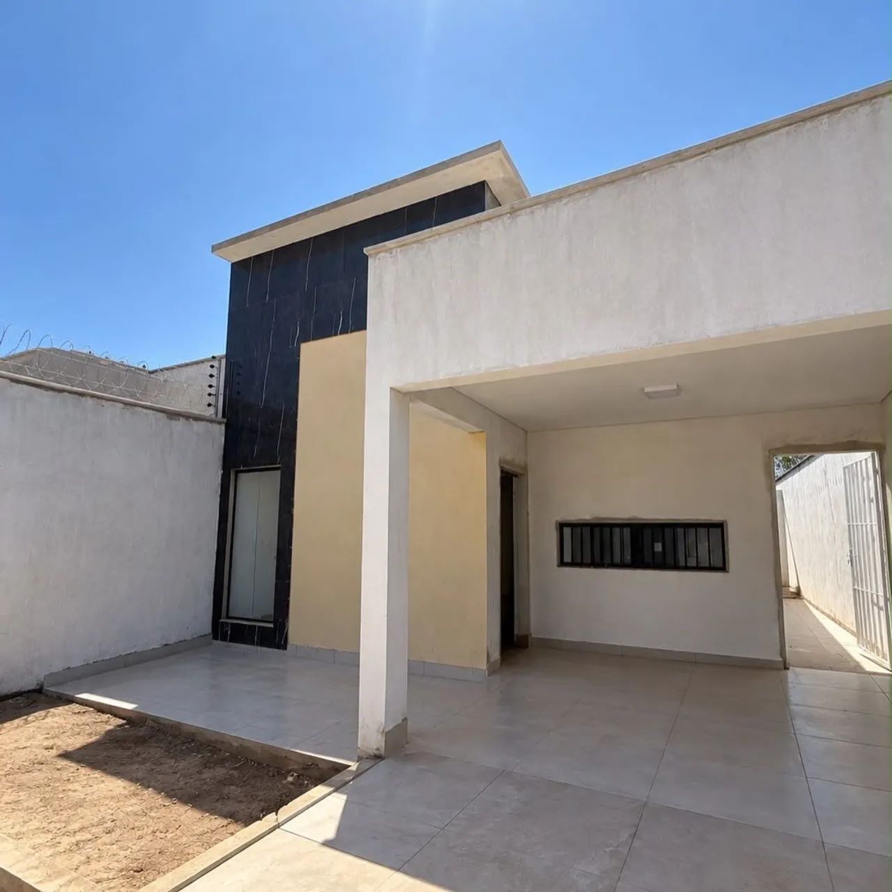 VENDO CASA EM SANTA BÁRBARA 