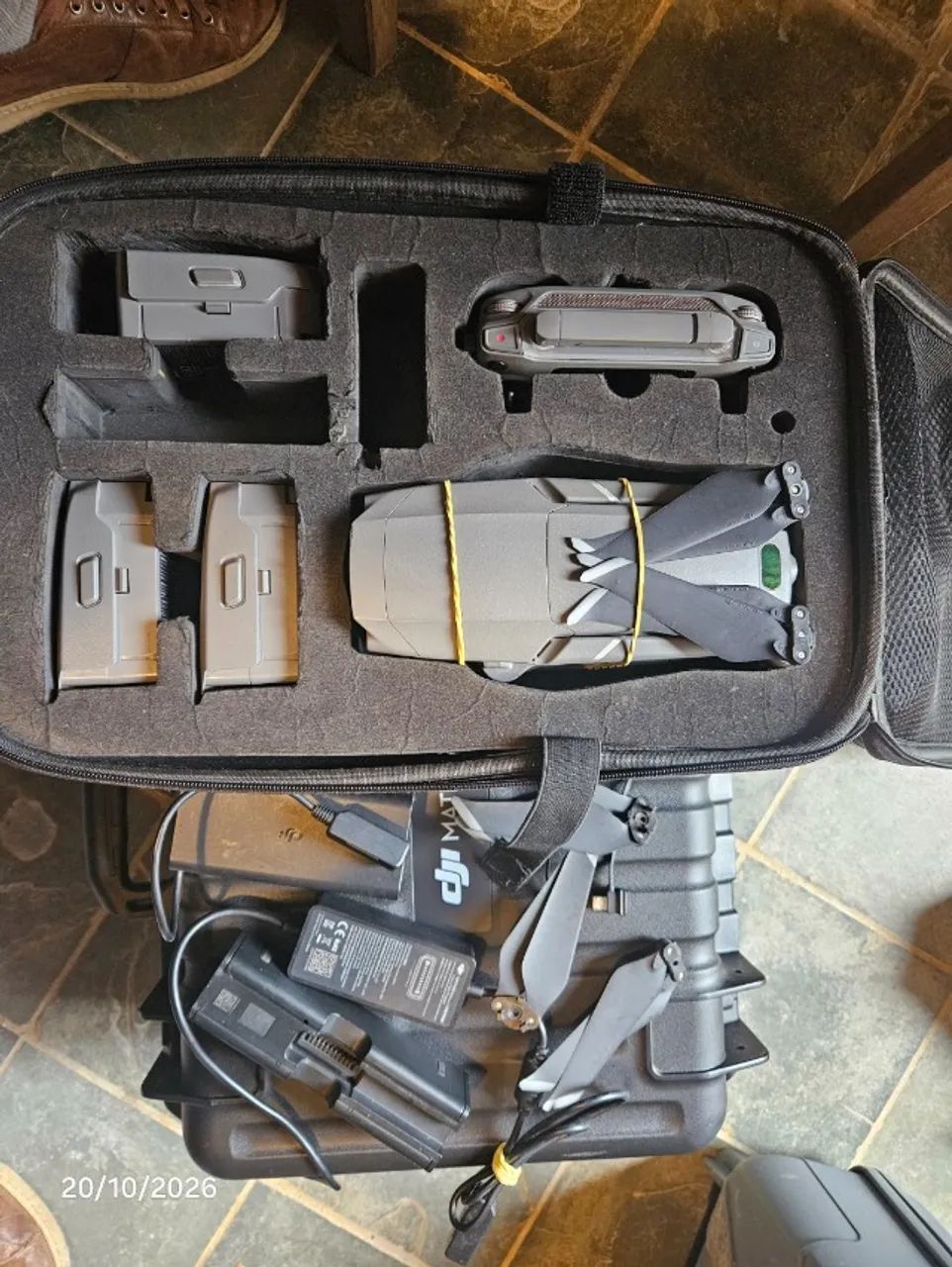 Drone Mavic 2 Pro com 3 baterias e acessorios - Foto 2