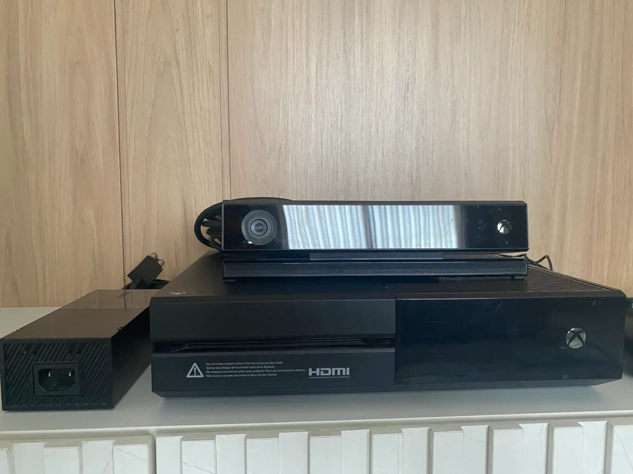 Xbox one com Knect + Pouco usado (perfeito)