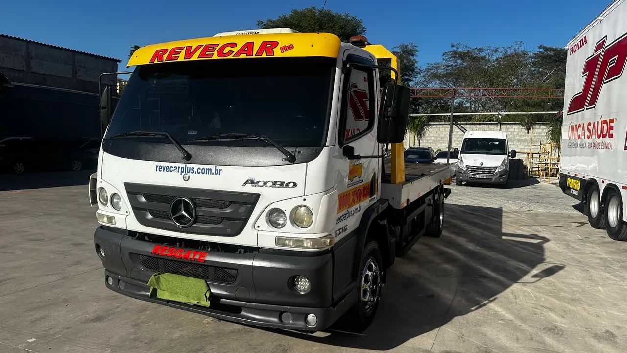 MB accelo 1016 