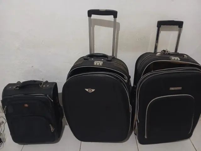 Kit com 3 Malas de Viagem com Rodinhas - Usadas