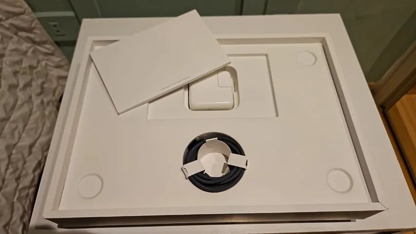 MacBook Air M4 13", 16 GB RAM e 256 GB SSD - Foto 3