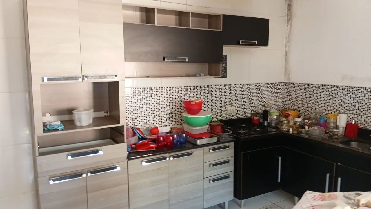 Vendo Armario  com balcâo