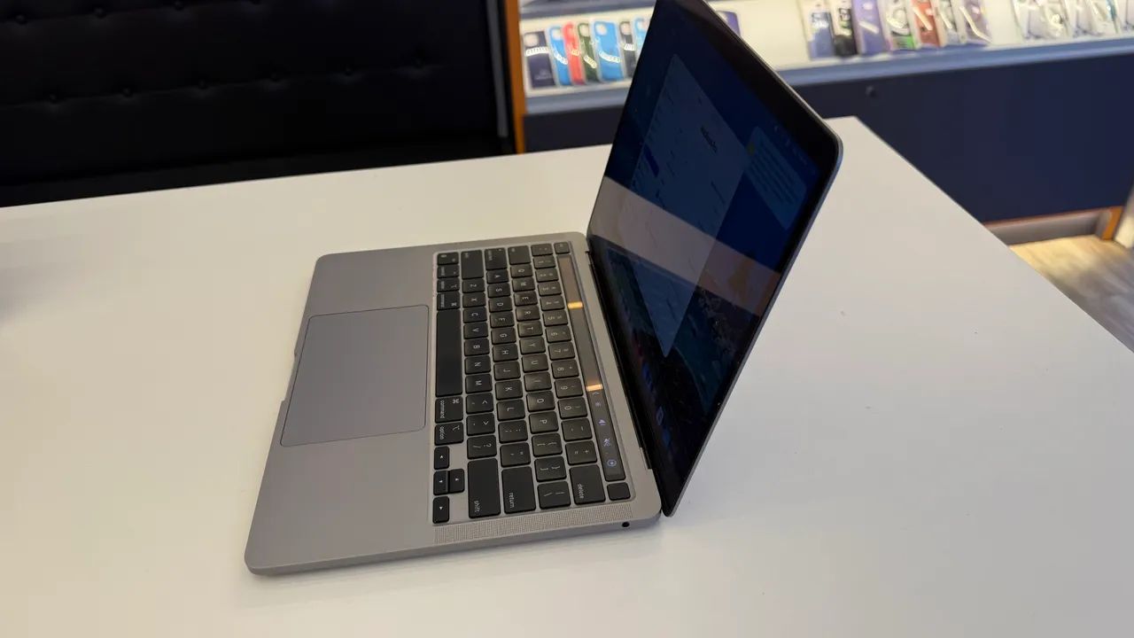 MacBook Pro M1 13? 2020 | 8GB RAM | 256GB SSD | Bateria 85% | 186
