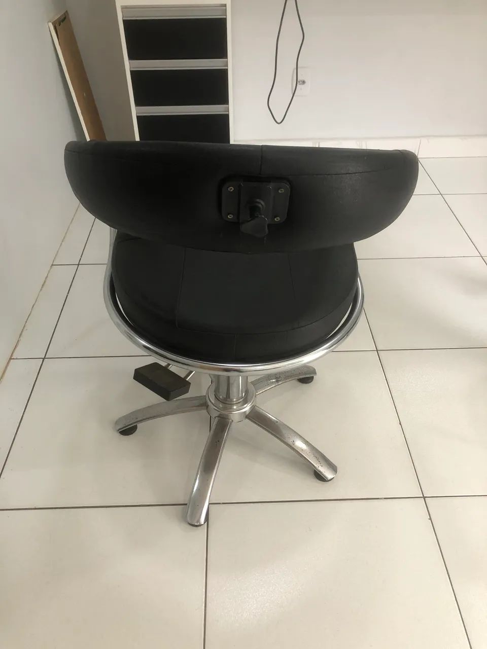 Conjunto de Lavatório, Cadeira de Cabeleireiro e Maca de salão de beleza - Foto 3